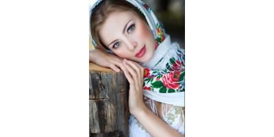 Як зав'язати павлопосадську хустку на голові